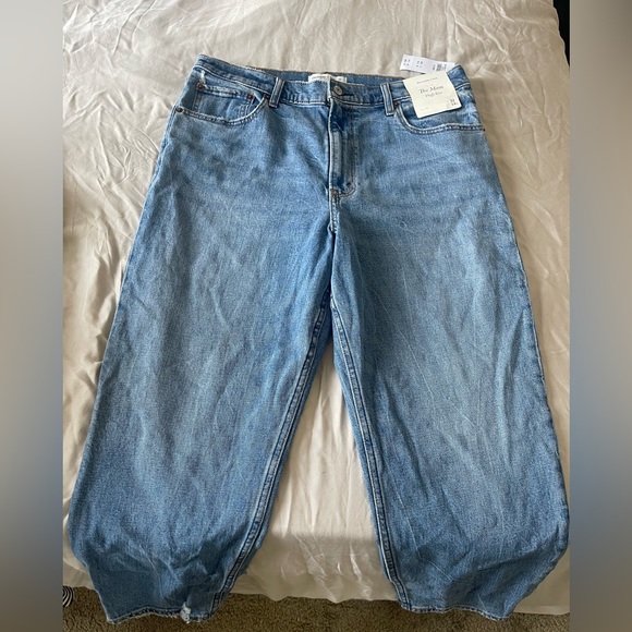 THE MOM HIGH RISE ABERCROMBIE JEANS - Picture 1 of 2